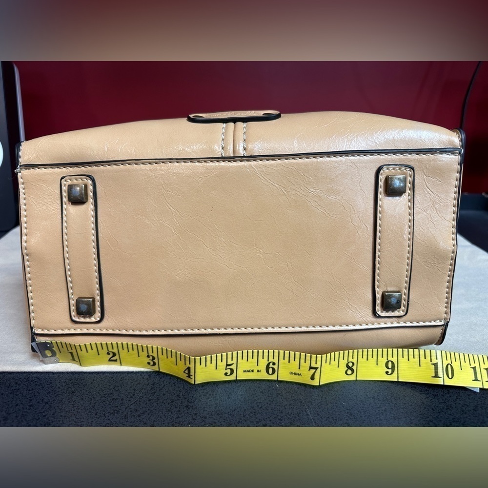 Simply Noelle Small Tan or Light Brown Faux Leather Double Handle Handbag - Picture 5 of 16